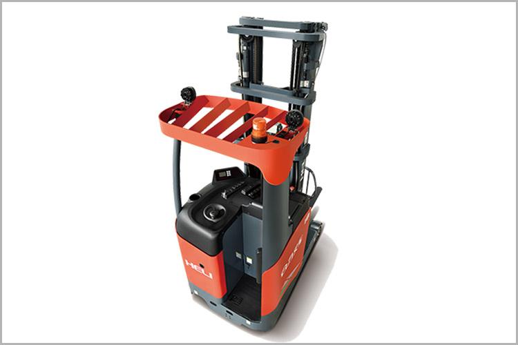 無碳刷的免維護(hù)電機(jī)壽命更長，維護(hù)費(fèi)用更低，減速時(shí)進(jìn)行能量回充，操作時(shí)間更長