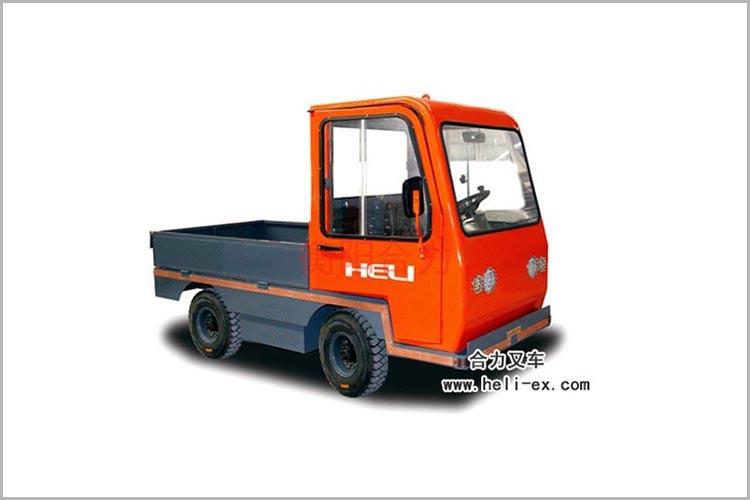 濟(jì)寧叉車的保養(yǎng)分為四類，即日常保養(yǎng)，一級(jí)保養(yǎng)，二級(jí)保養(yǎng)、三級(jí)保養(yǎng)，日常保養(yǎng)是每天都要進(jìn)行的保養(yǎng)